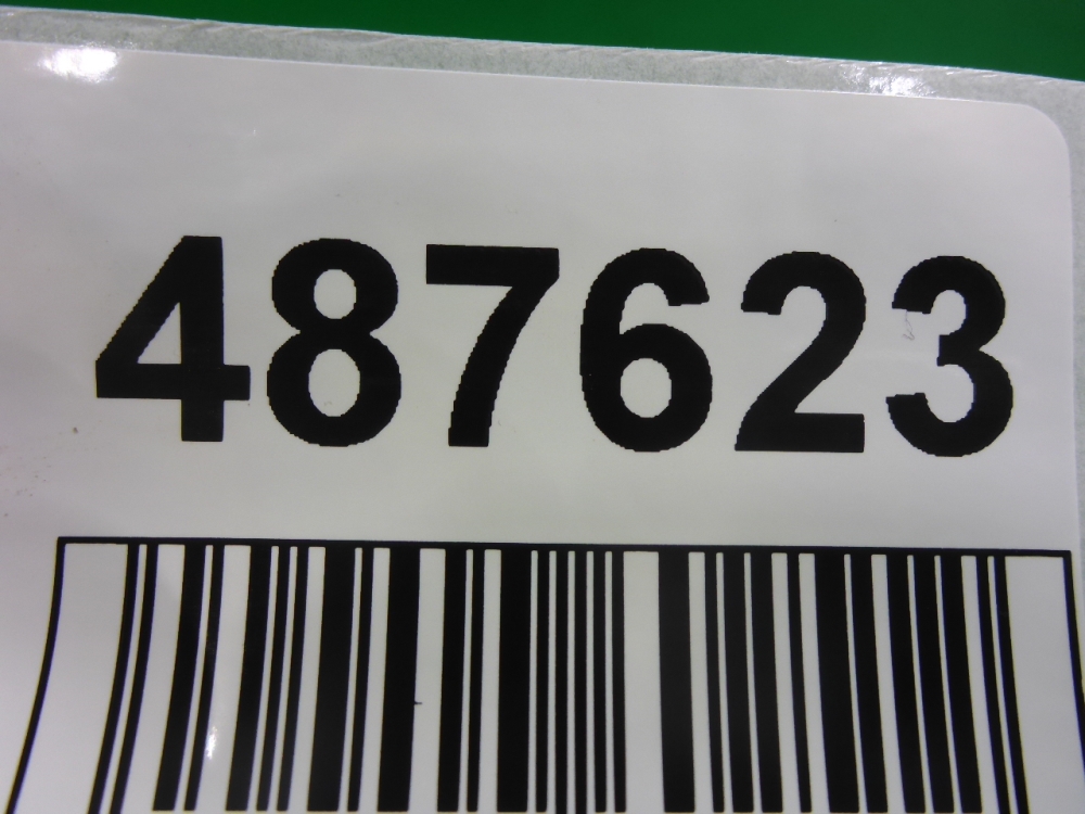 Решетка радиатора левая