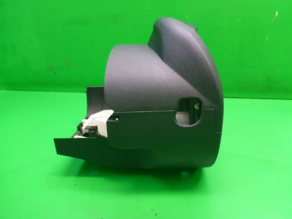 Кожух рулевой колонки