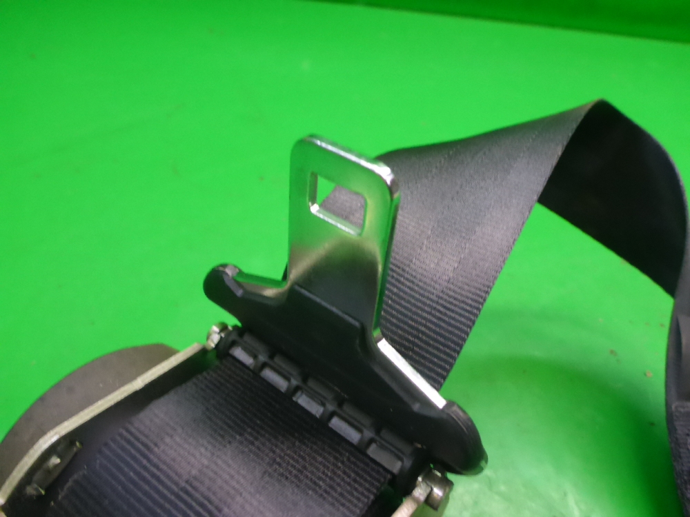 Ремень безопасности