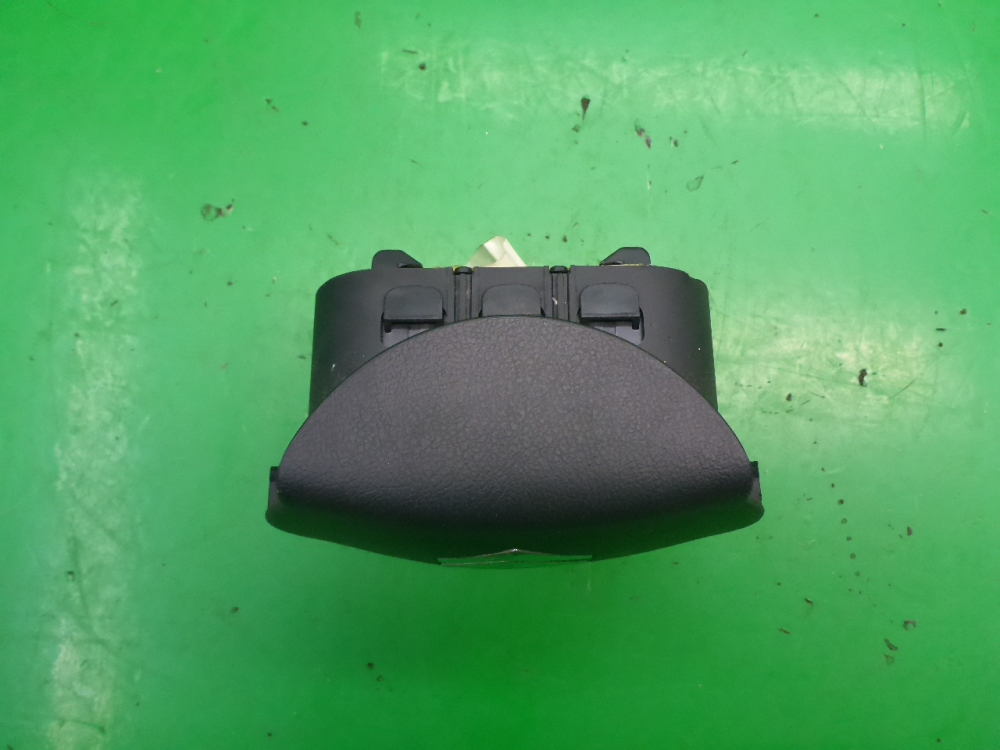 Подушка безопасности в рулевое колесо