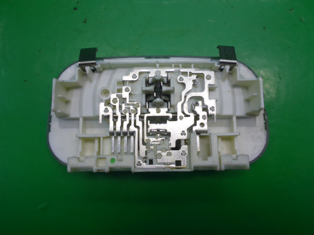 Плафон салонный