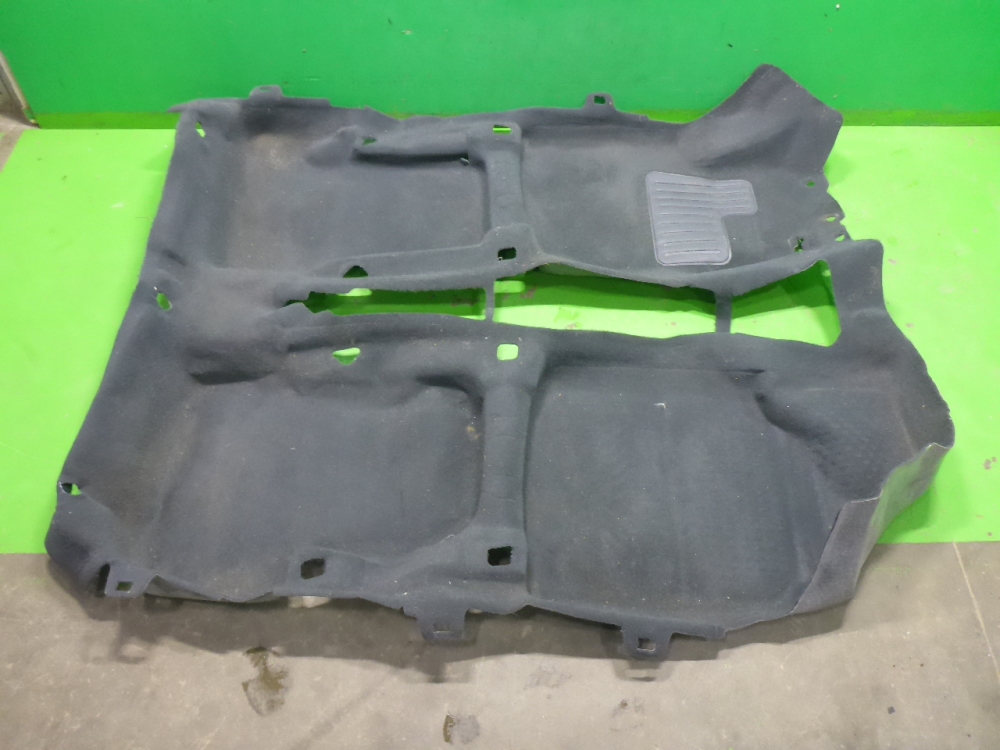 Покрытие напольное (ковролин)