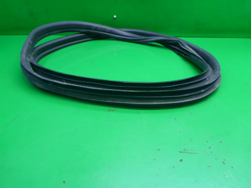 Уплотнитель двери