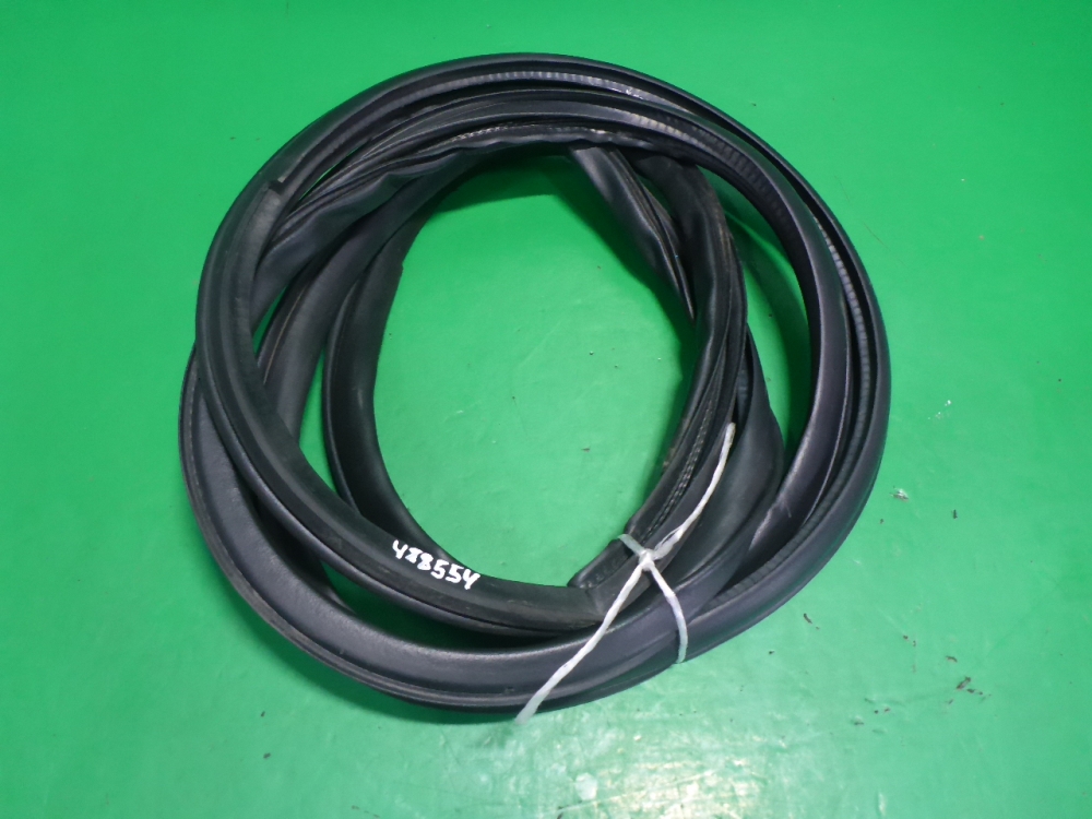 Уплотнитель двери