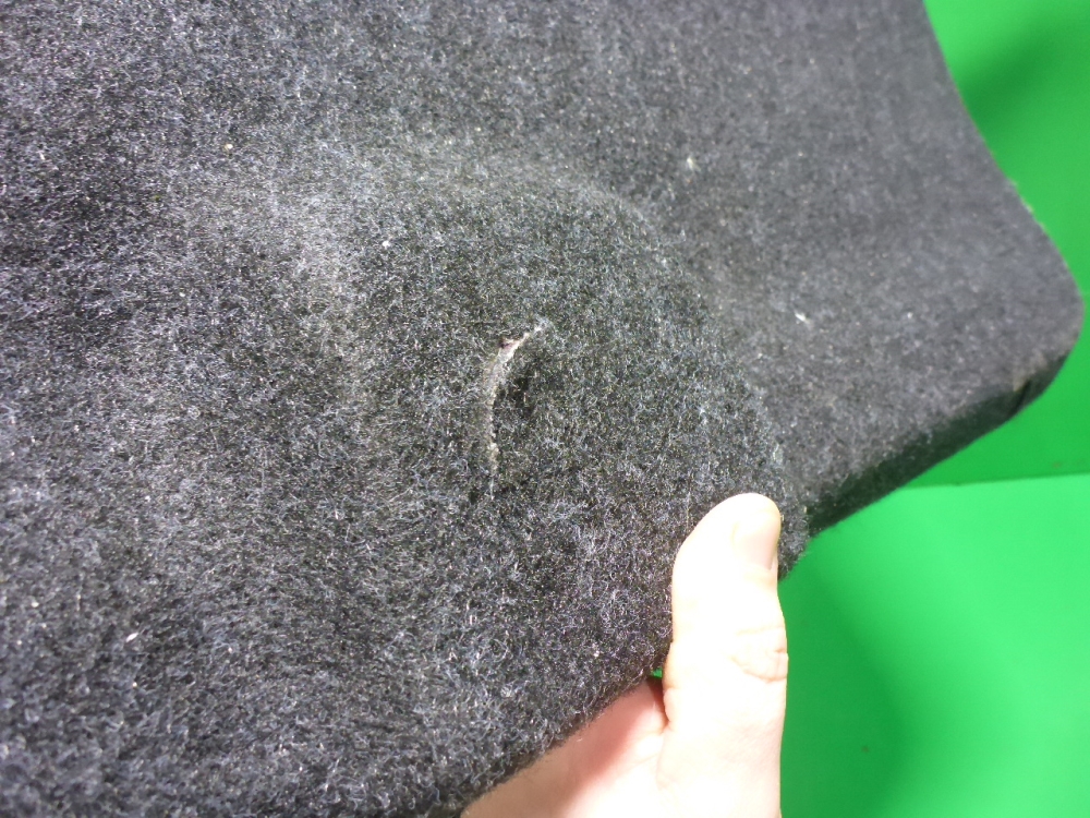 Обшивка двери багажника