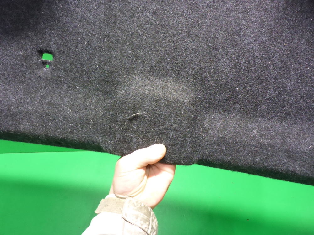 Обшивка двери багажника