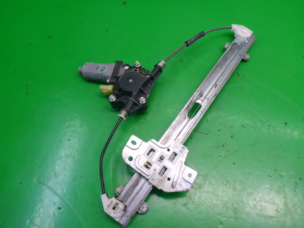 Стеклоподъемник электр. задний левый