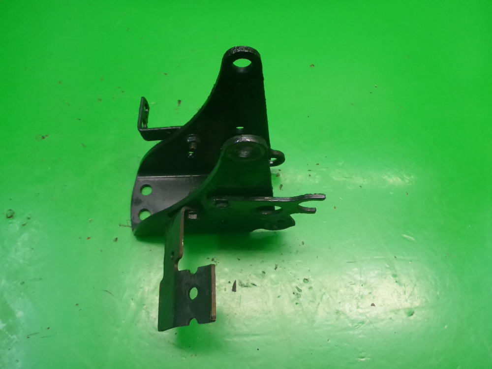 Кронштейн крепления торсиона