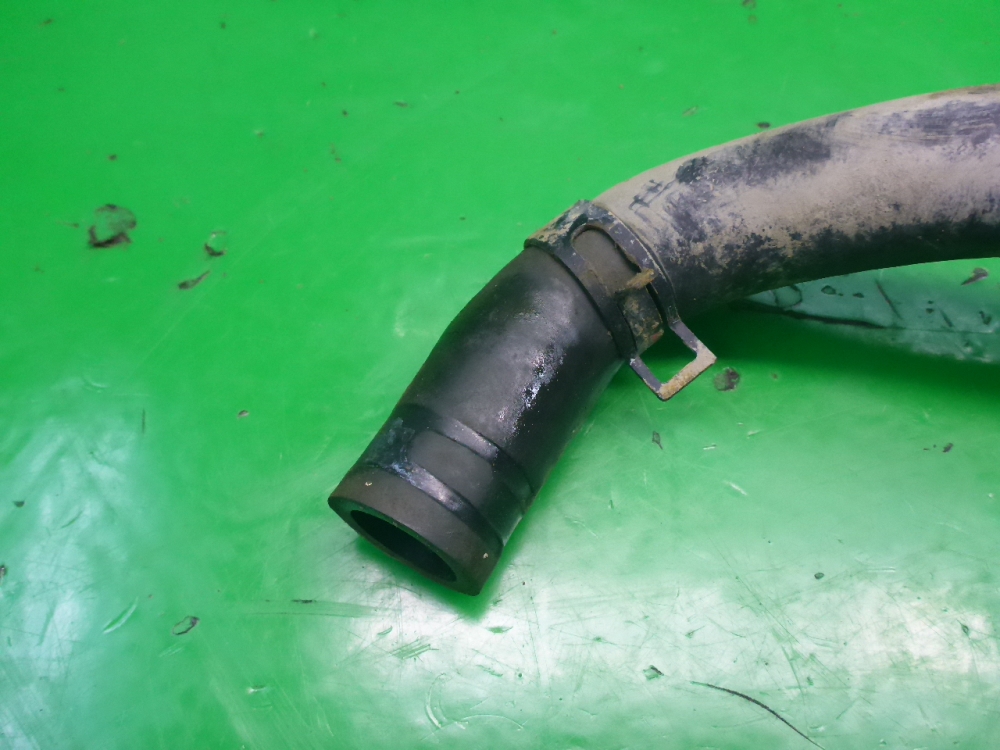 Патрубок отопителя