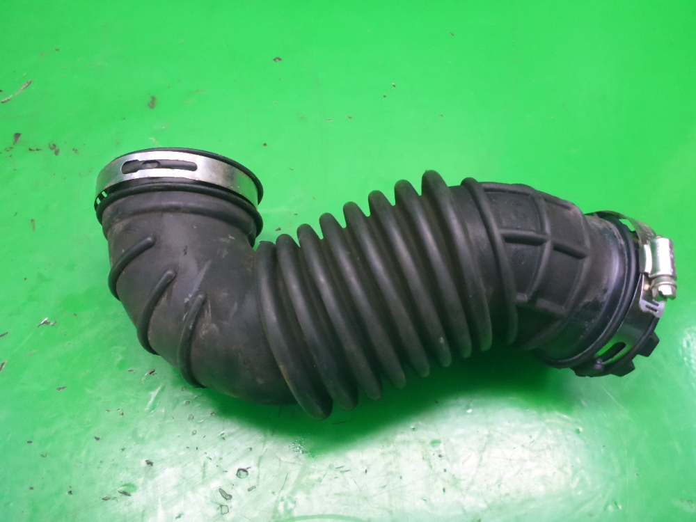 Патрубок воздушного фильтра