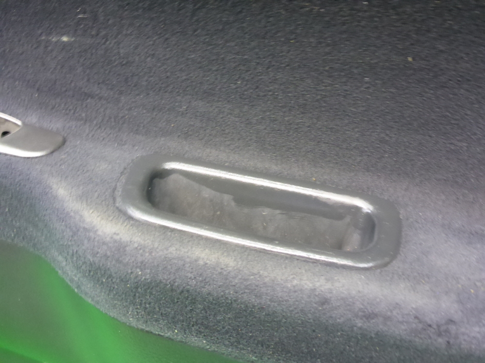 Обшивка двери задней правой