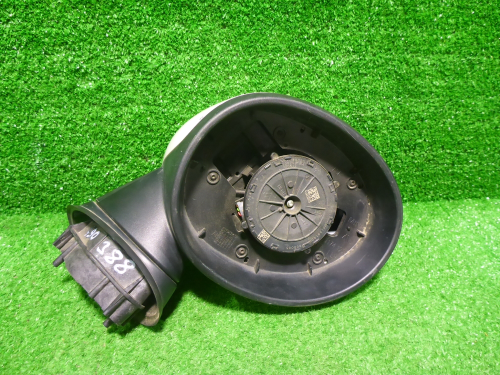 Зеркало правое электрическое