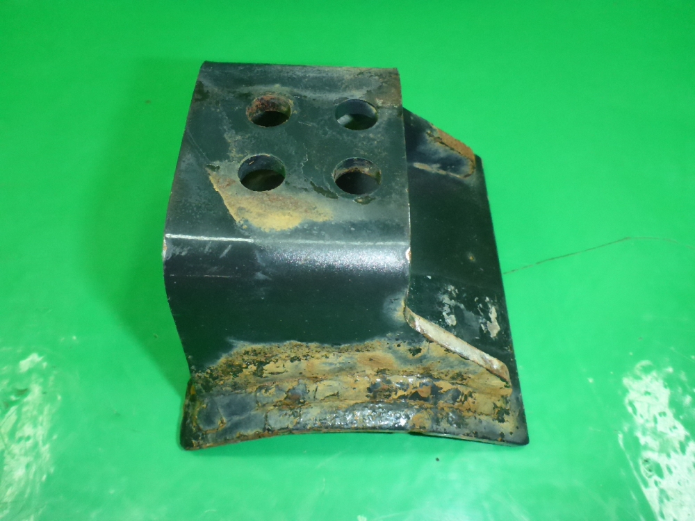 Кронштейн (сопут. товар)