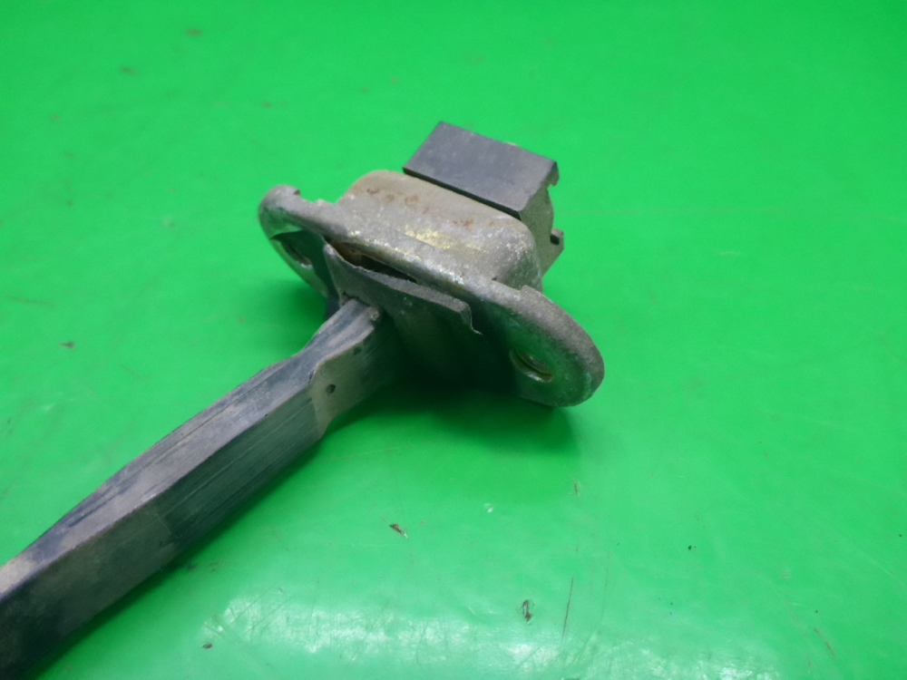 Ограничитель двери