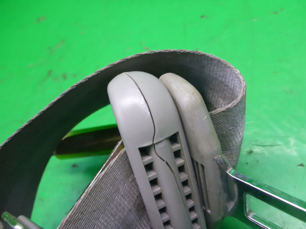 Ремень безопасности