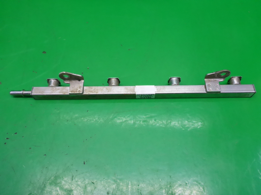 Рейка топливная (рампа)