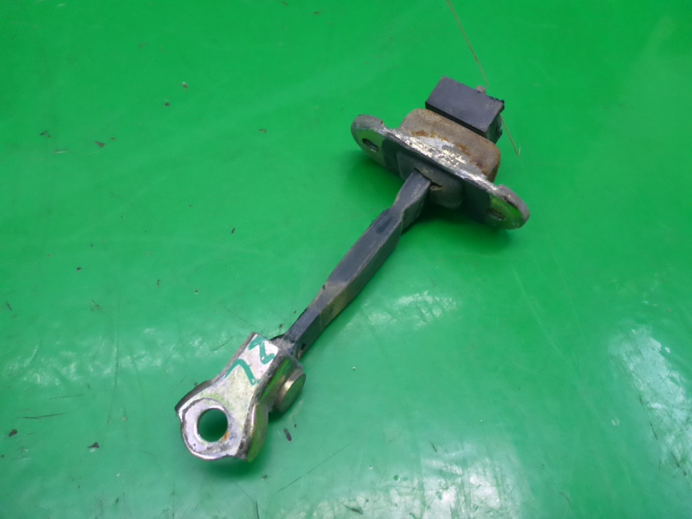 Ограничитель двери