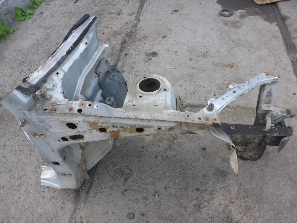 Лонжерон передний правый