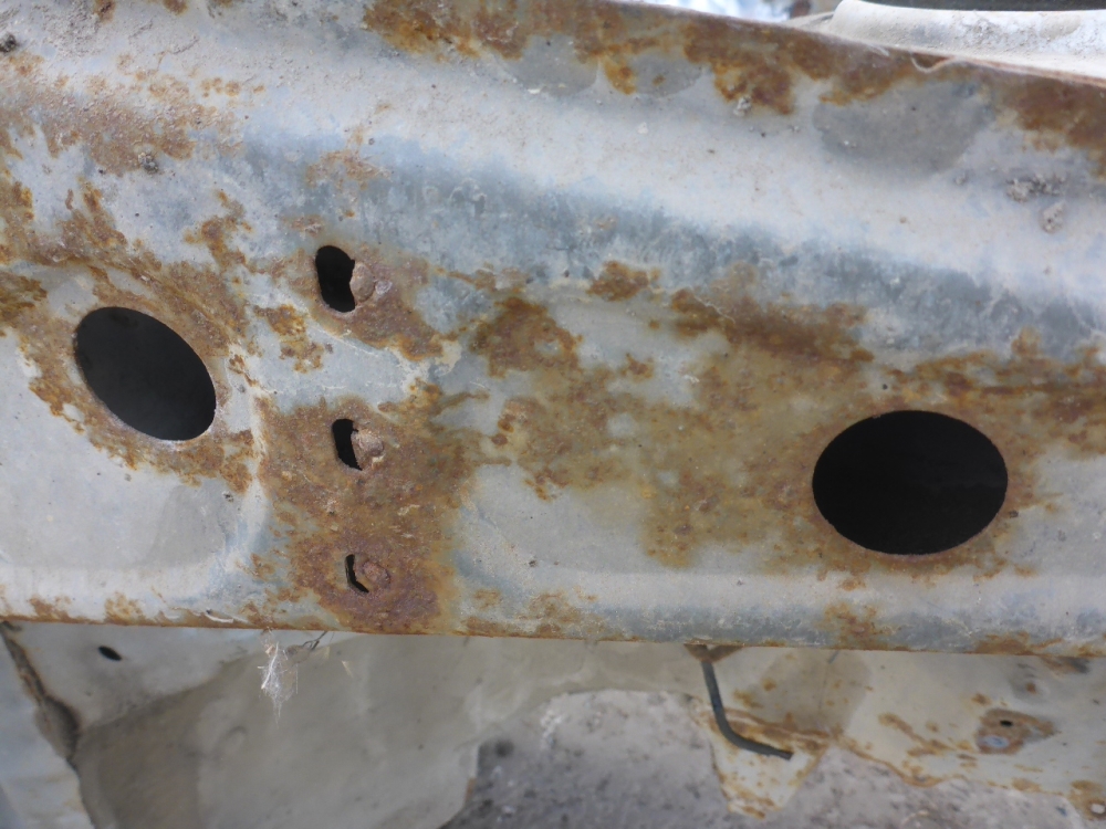 Лонжерон передний правый