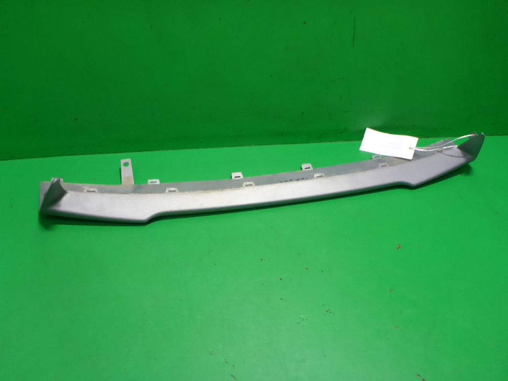 Накладка переднего бампера