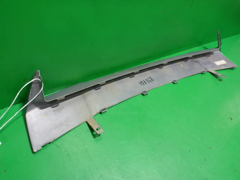 Накладка переднего бампера