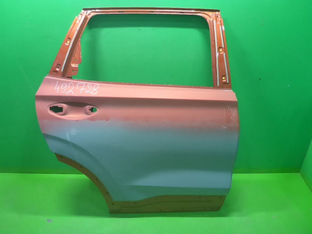 Дверь задняя правая