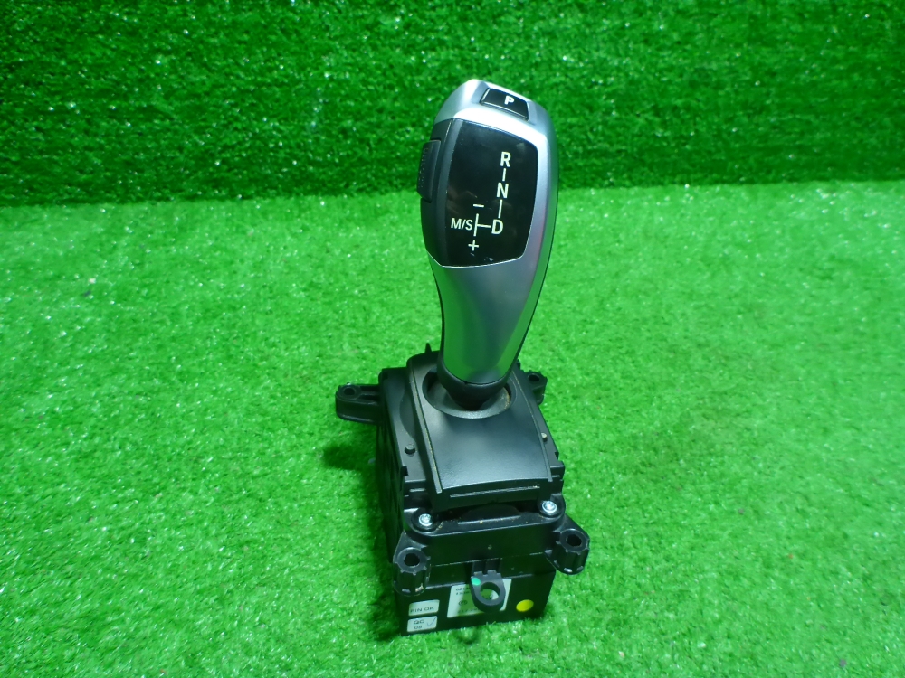 Кулиса МКПП / АКПП