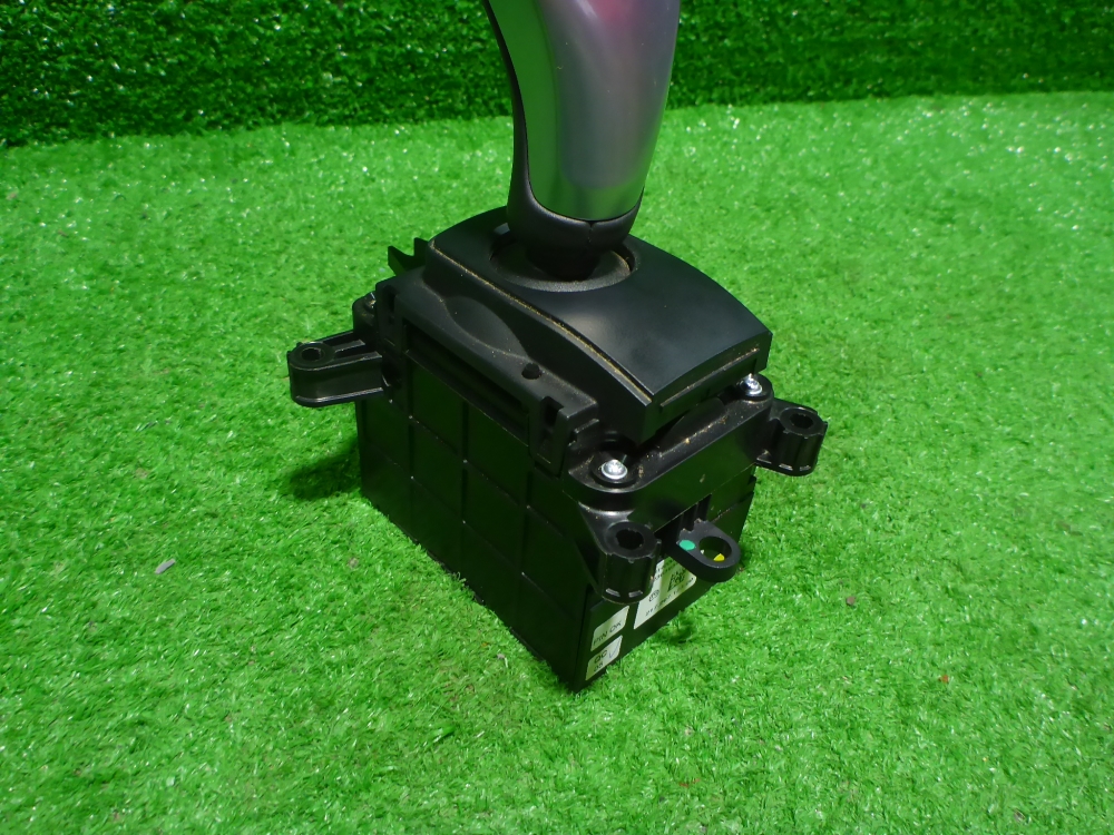 Кулиса МКПП / АКПП