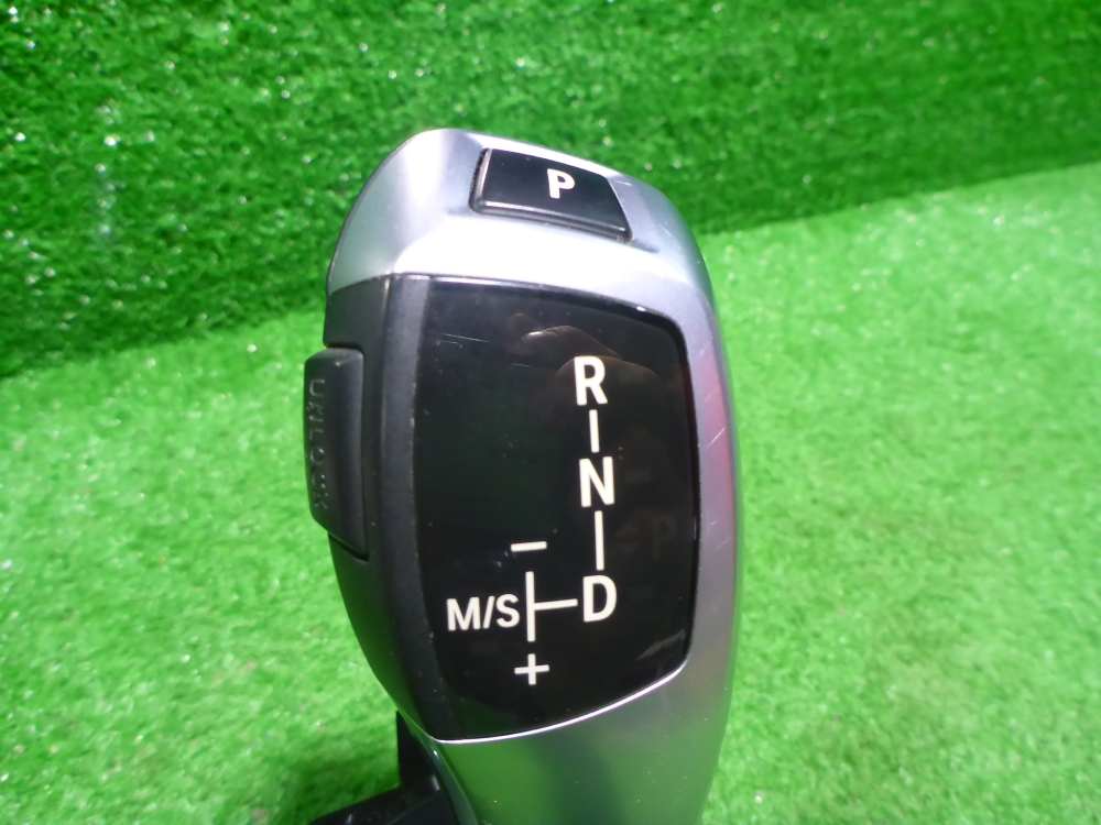 Кулиса МКПП / АКПП