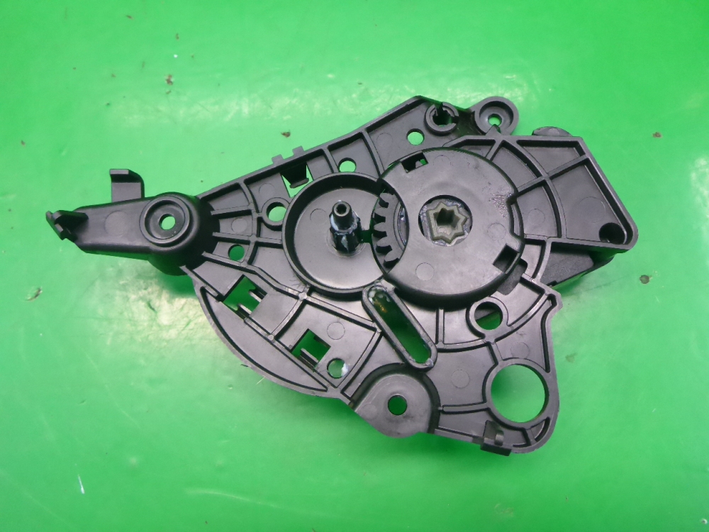 Моторчик заслонки печки