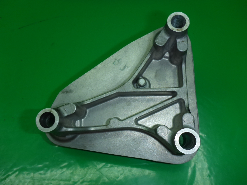 Кронштейн ролика-натяжителя руч. ремня