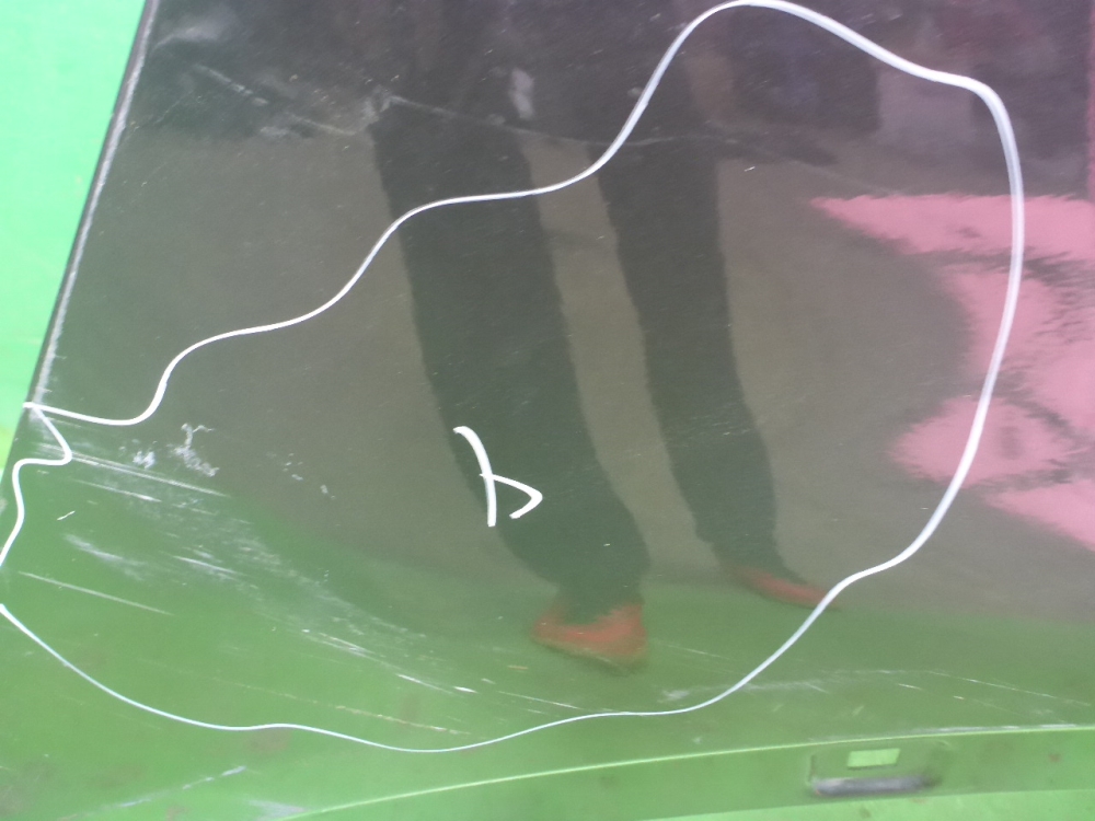 Крыло переднее правое