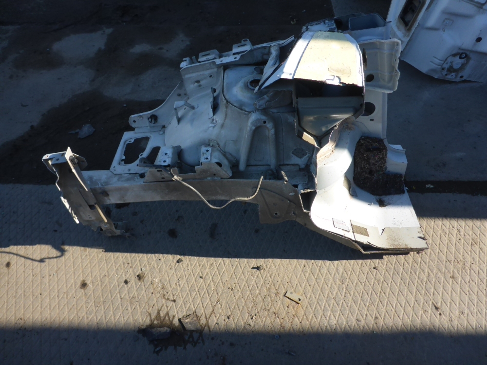 Лонжерон передний правый