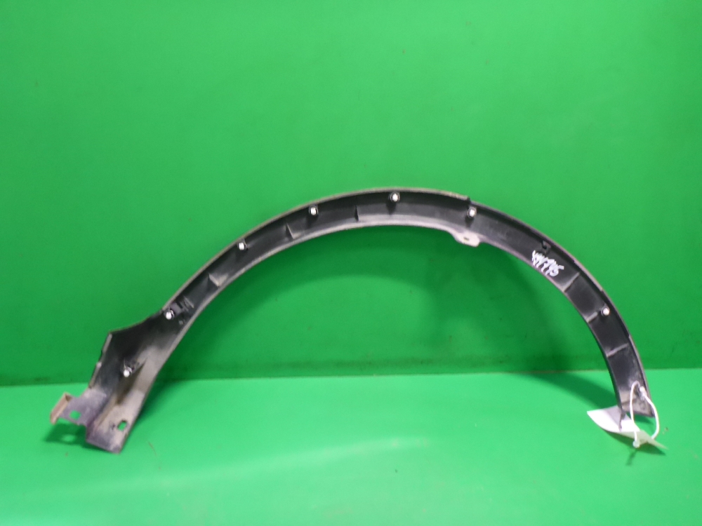 Накладка заднего крыла правого