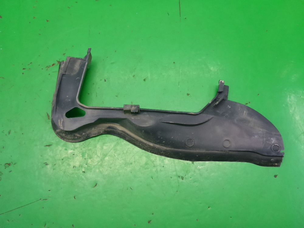 Молдинг лобового стекла