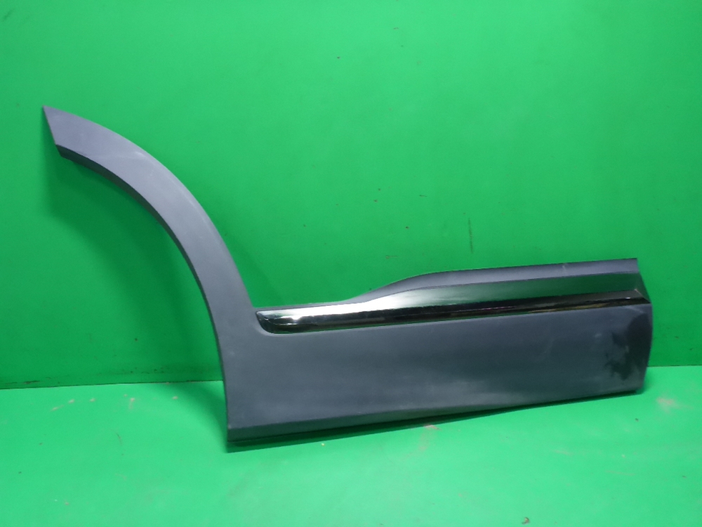 Накладка двери задней правой