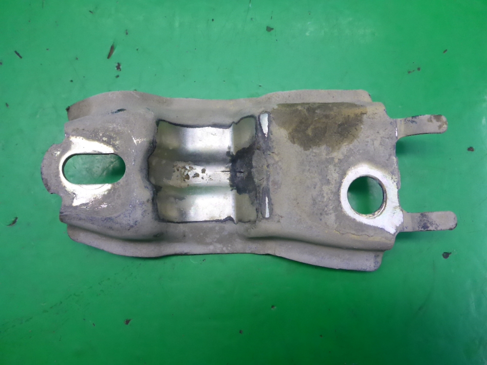 Кронштейн (сопут. товар)