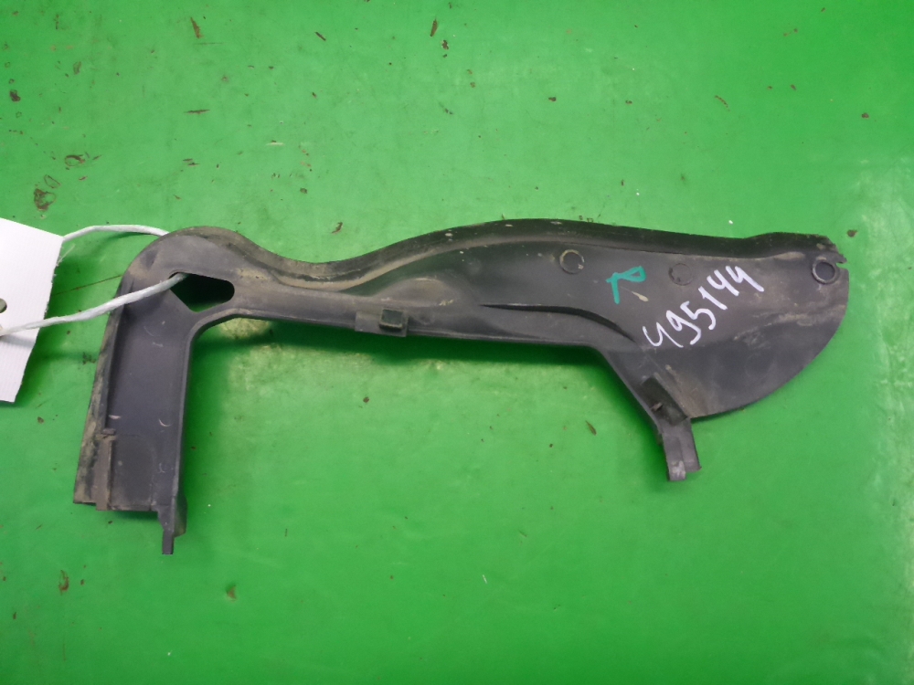 Молдинг лобового стекла