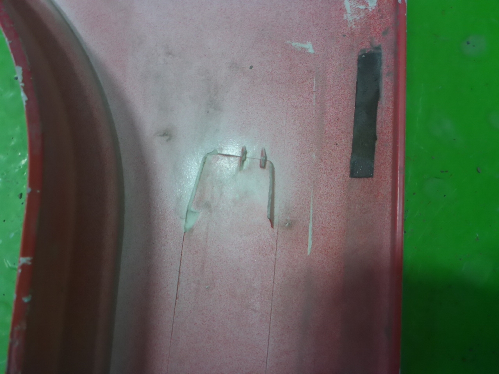 Молдинг лобового стекла