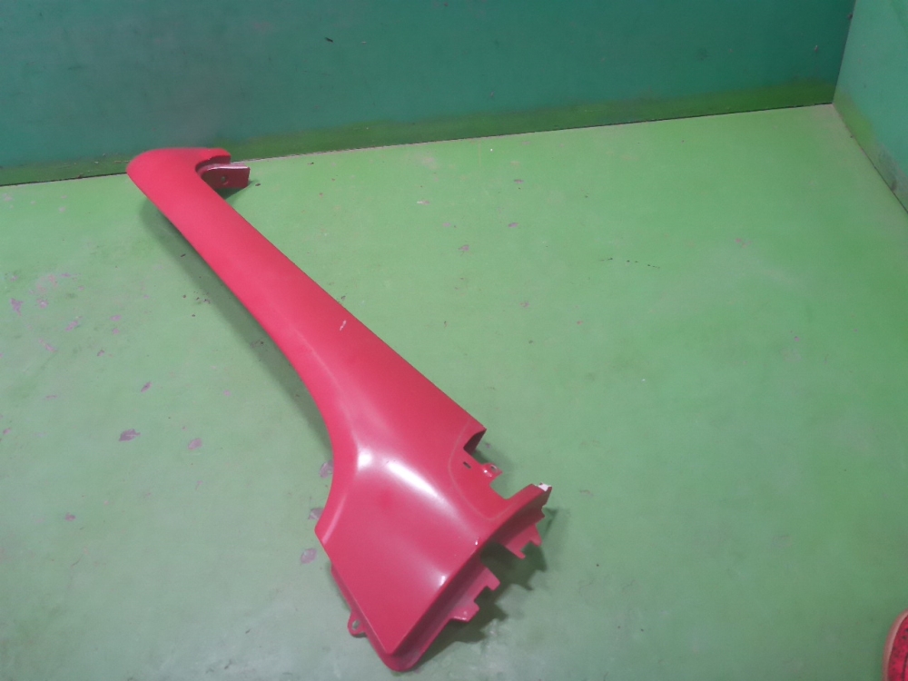 Молдинг лобового стекла