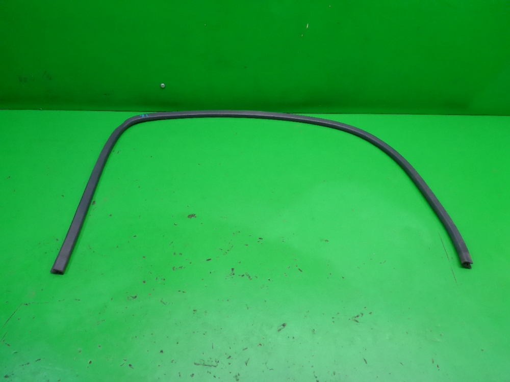 Уплотнитель двери