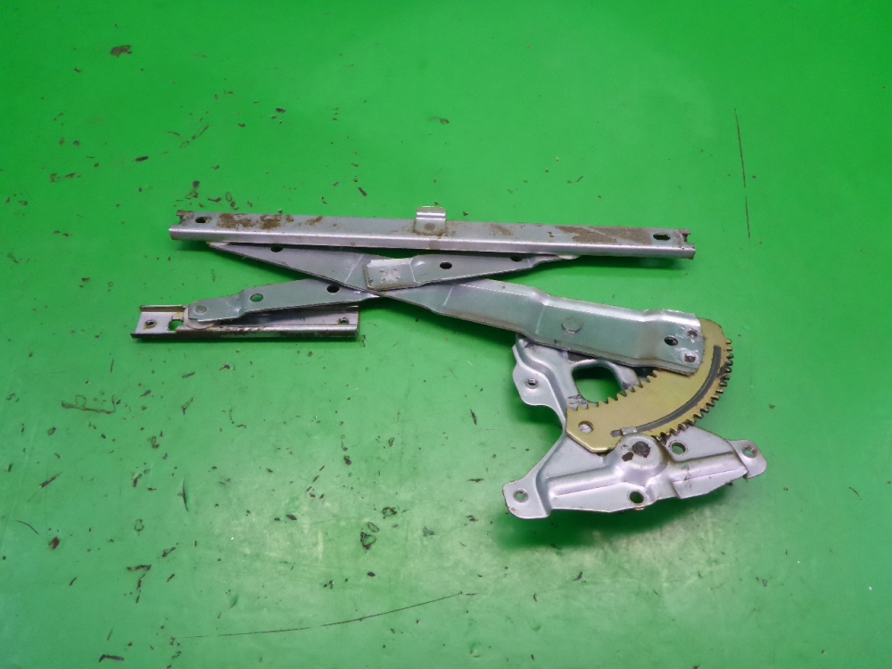 Стеклоподъемник электр. задний правый