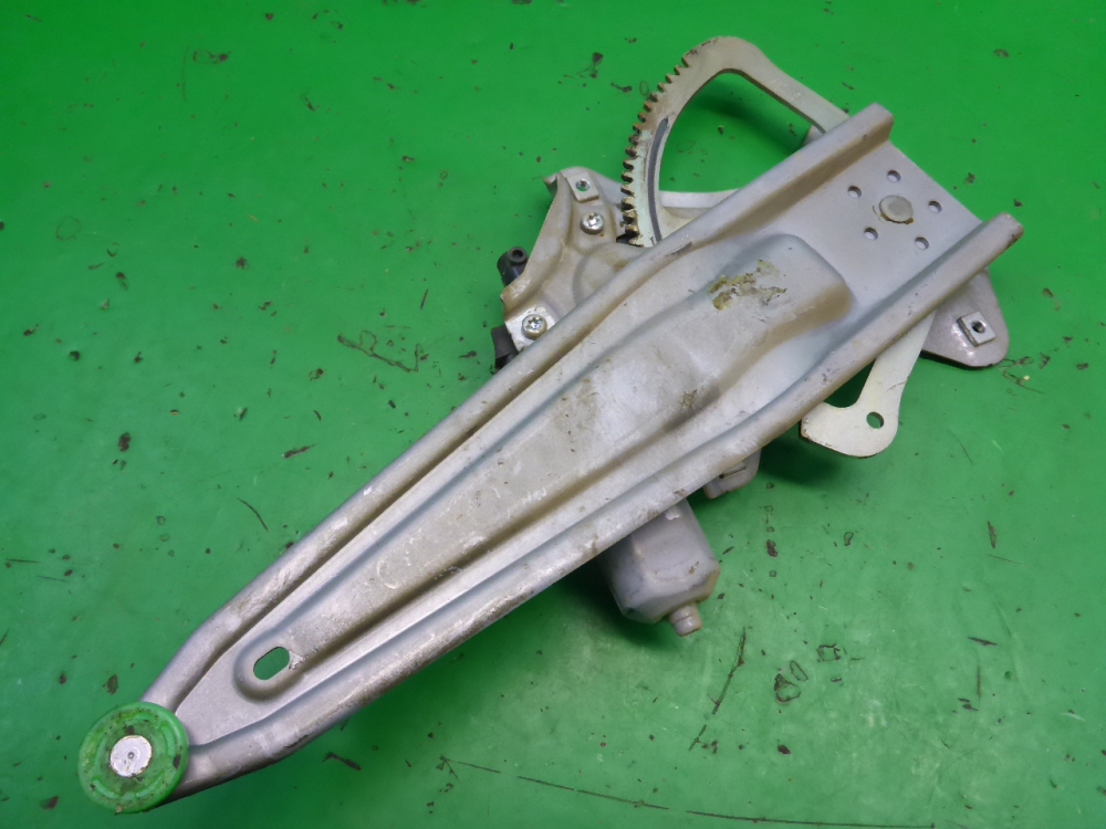 Стеклоподъемник электр. задний левый