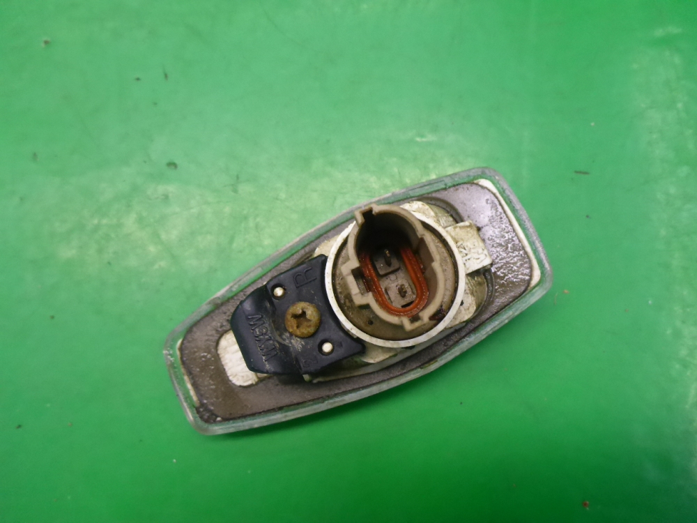 Повторитель на крыло правый