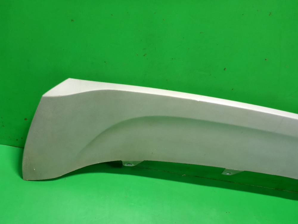 Накладка переднего бампера