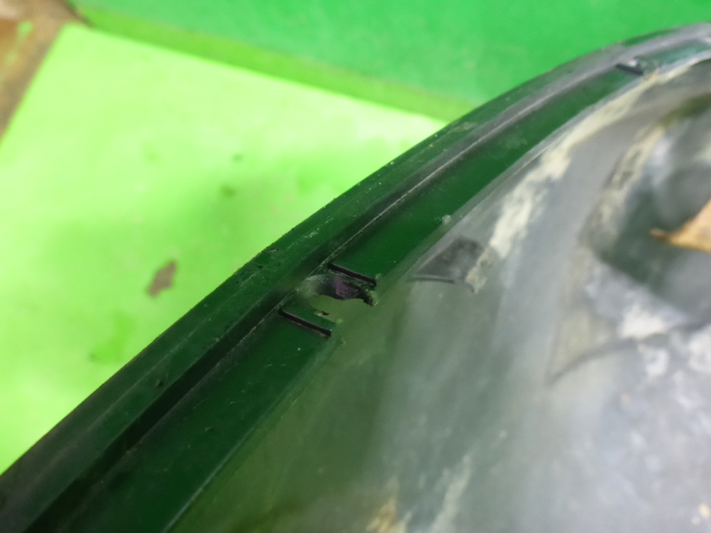 Бампер задний