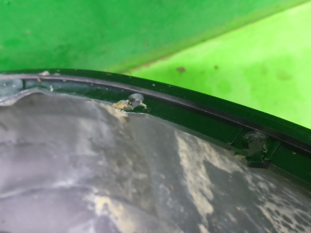 Бампер задний