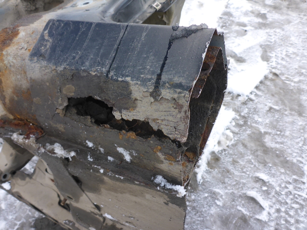 Лонжерон передний левый