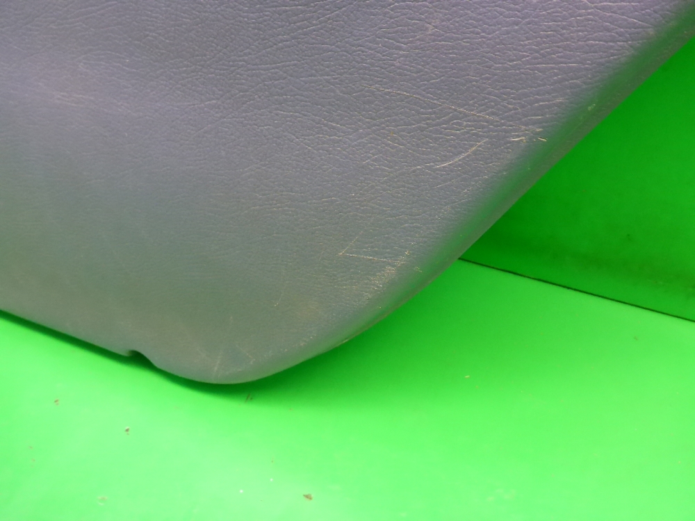 Обшивка двери задней правой