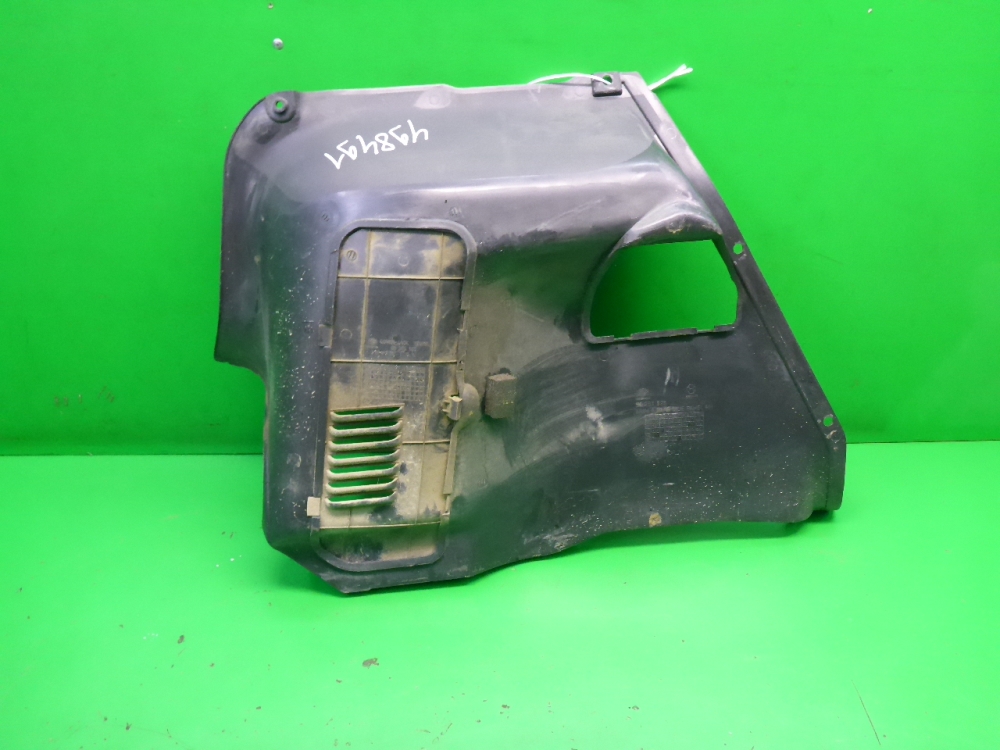 Обшивка багажника